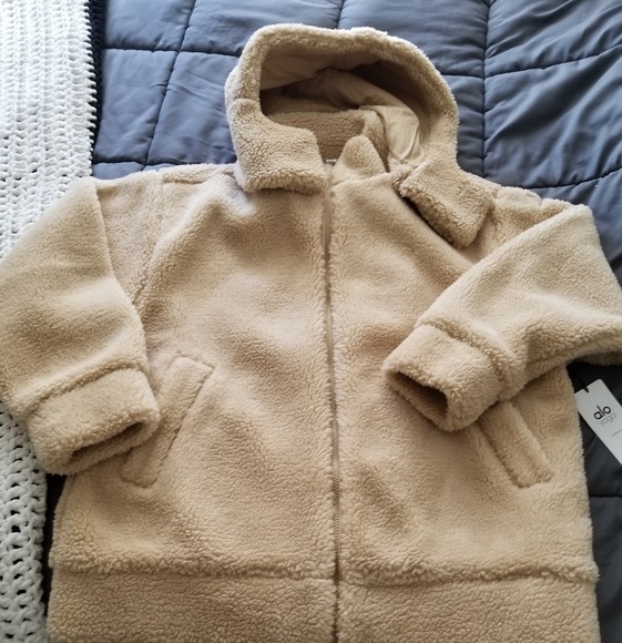 Alo Yoga Norte Sherpa Coat - Picture 3 of 6